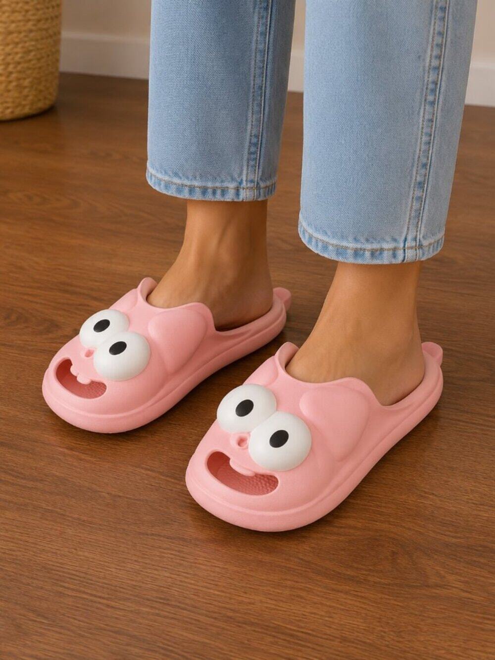 Women’s Pink Cartoon Face Slide Sandals Size 38–39 EU / US 7.5–8.5
